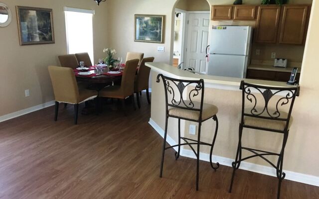 Large Open Floor Plan - 18