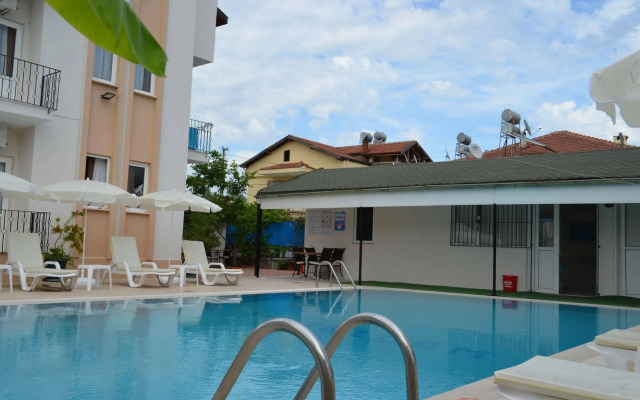 Cam Hotel