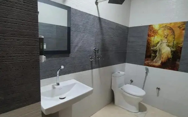Hotel Veersarthak Residency