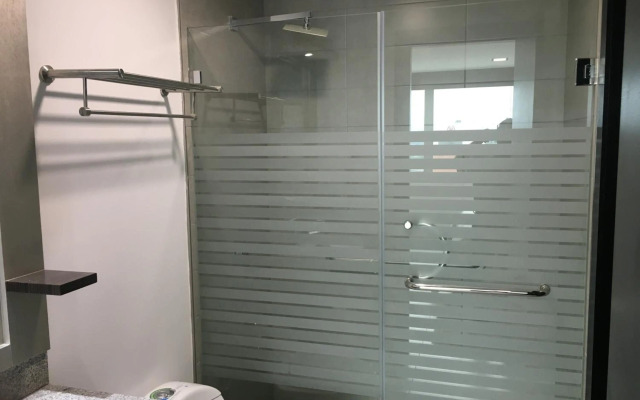 Quo Luxury Apartments