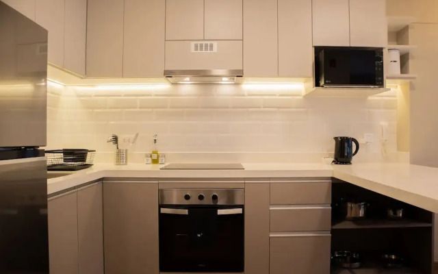 Majestic 1BR With Balcony in Miraflores
