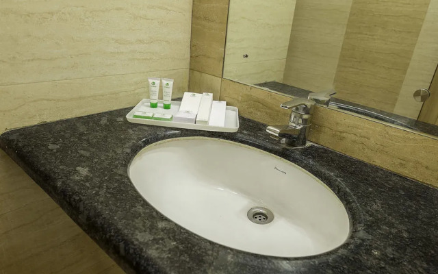 Collection O 30046 Aroma Residency