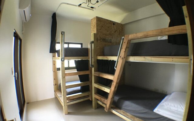 Wave Backpackers - Hostel