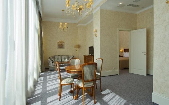 Soft Hotel