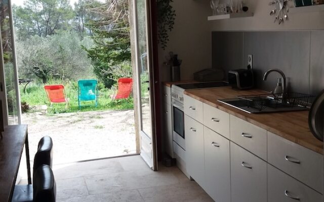 Bastide Provençale Les Mûriers d'Engaspaty