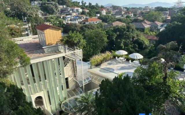 Xinyaqi Sea View Villa