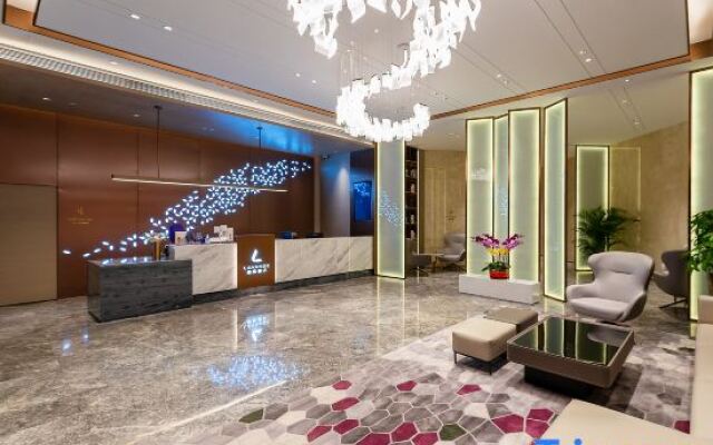 Lavande Hotel （Foshan Zumiao Zhen'an Subway Station）