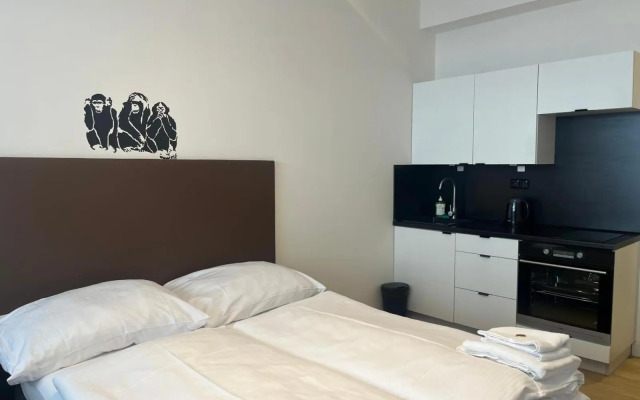 Post 120 Suites