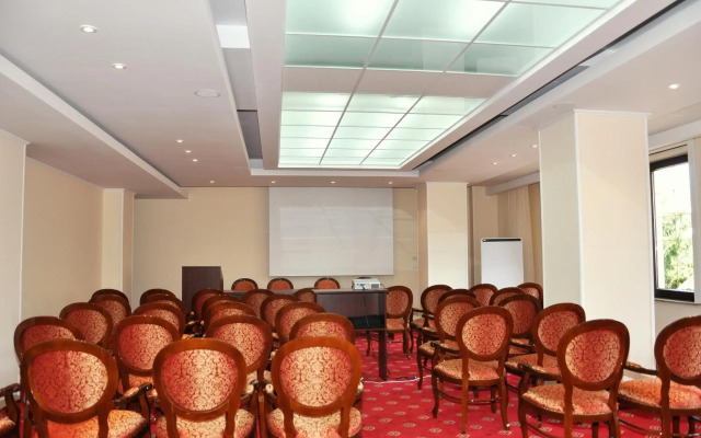 Victoria Hotel