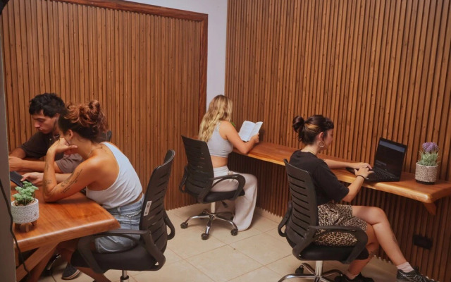 Ceiba Eco Hostel