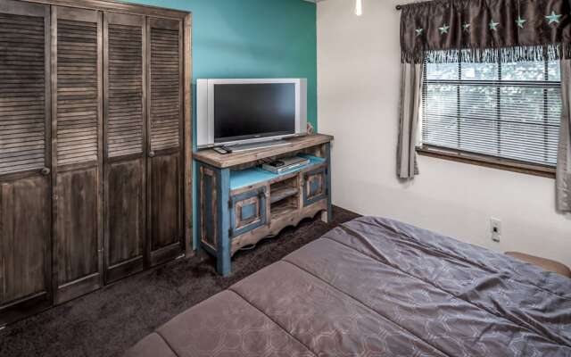 Cabo 2 - Three Bedroom Cabin