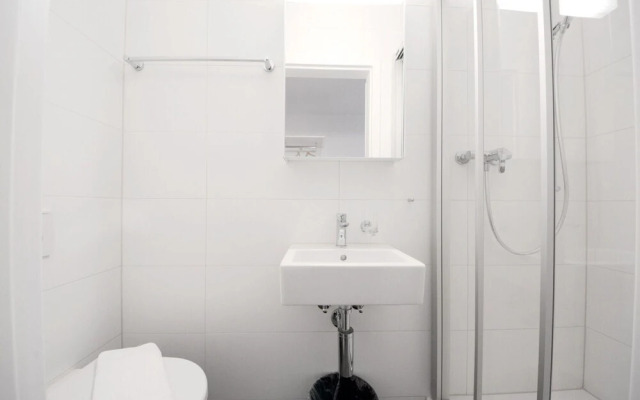 Hitrental Station Apartments