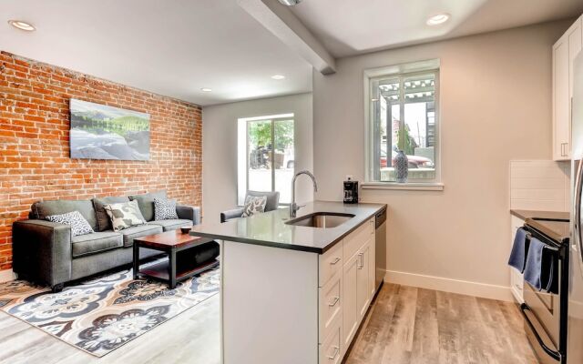 D023 2 Bedroom Apartment By Senstay