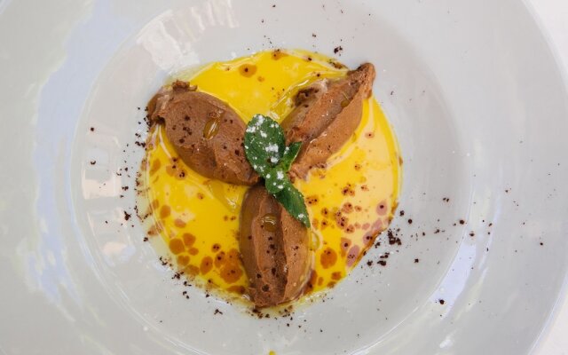 San Lorenzo Apartments