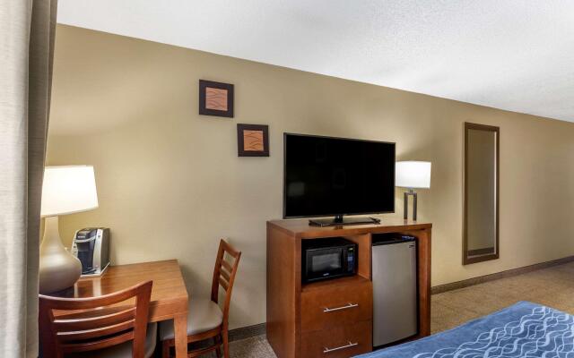 Comfort Inn Gurnee near Six Flags