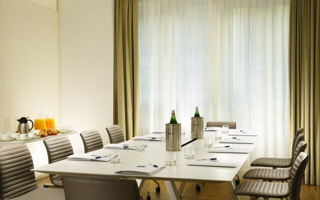 UNAHOTELS The ONE Milano Hotel & Residence