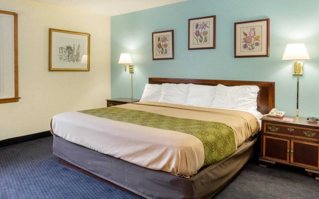 Red Roof Inn Sutton