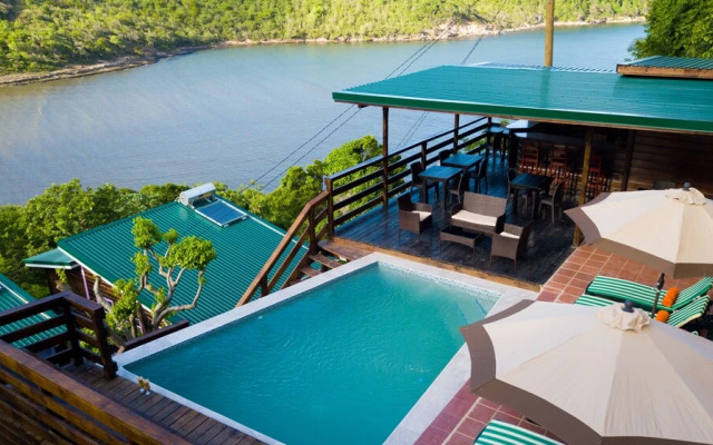 Spice Bay Suites