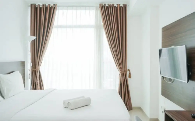 Modern Studio Apartment at Tree Park Cikokol