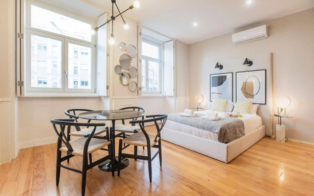 Cute & Bright Flat w/ AC by LovelyStay