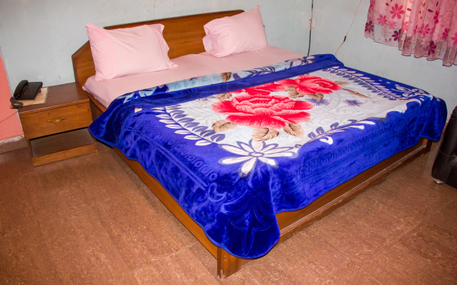 Creme Suites & Hotel