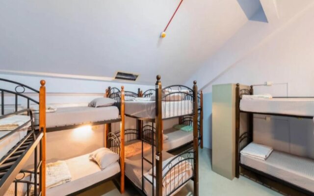 Joyfor Backpackers Hostel