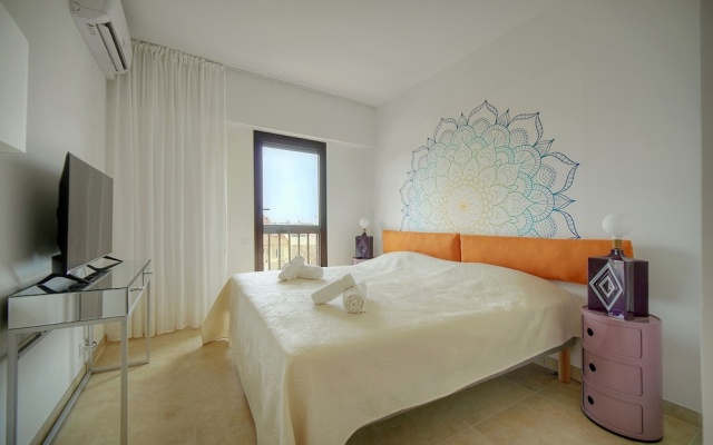 Ref 675937 in Cannes
