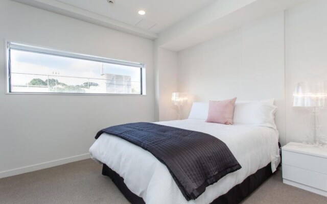 Luxury Apartment in Epsom