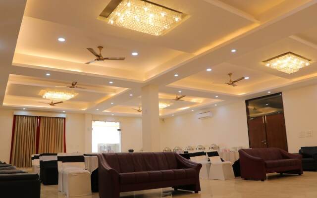 Hotel Clarks Inn Express Bharatpur