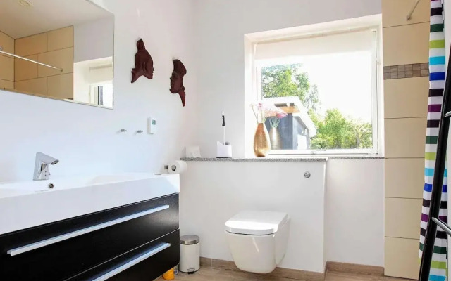 Woodland Holiday Home in Jægerspris with Hot Tub