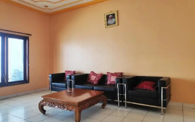 OYO 91112 Tara Kost