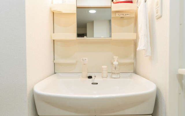 Shinsaibash East Nana Apartment · Junan