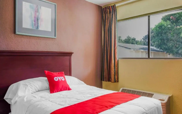 OYO Budget Inn Bartow