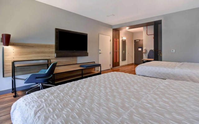 Tru by Hilton Auburn