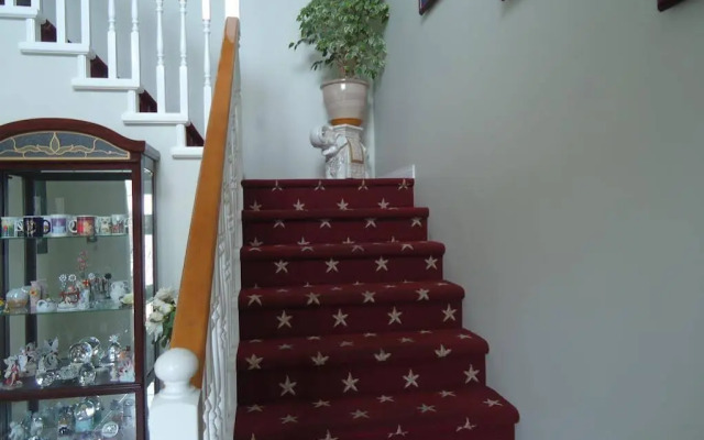 Swisshouse Bed & Breakfast