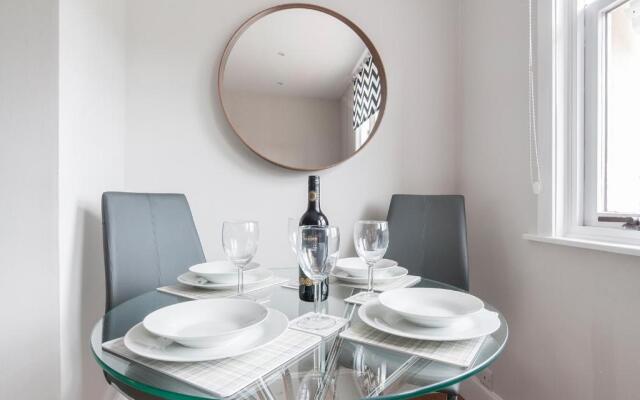 Dalkeith Three Bed Two Bath Apartment