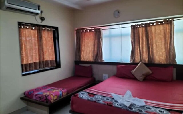 Hotel Sachin - 50 Meters From Temple