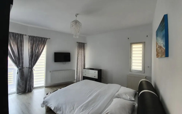 Fox Valley Villa
