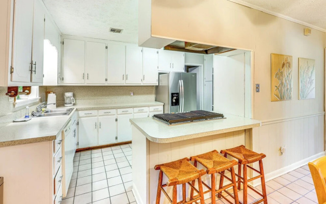 Spacious Downtown Montgomery Home w/ Yard, Patio!