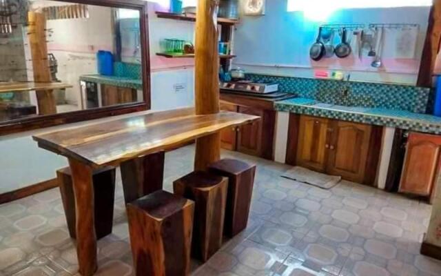 Phielle In-Home Calayo House Rental