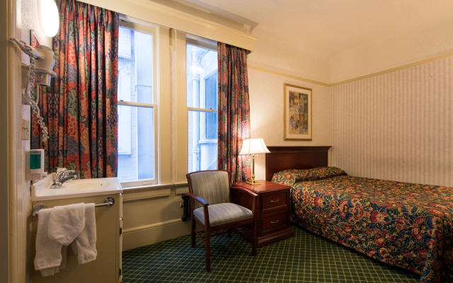 Union Square Plaza Hotel
