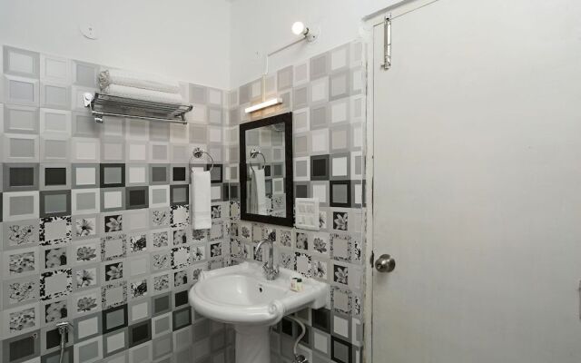 OYO 16534 Hotel HR Residency