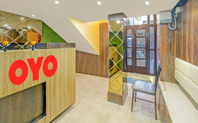 OYO Flagship 70015 Clouds Inn