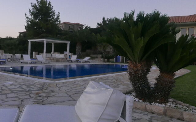 Agnanti Suites