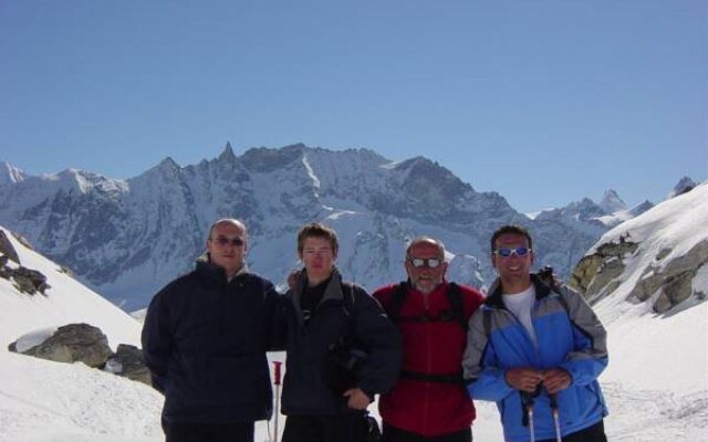 Hôtel Aiguille de La Tza