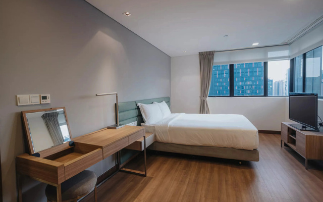 Novotel Living Singapore Orchard – Guest Rooms – Singapore