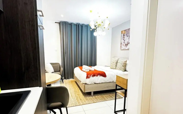 Serenity luxury studio loxwood