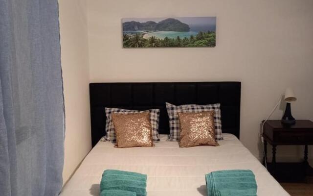 Sunset View Apartment - 22