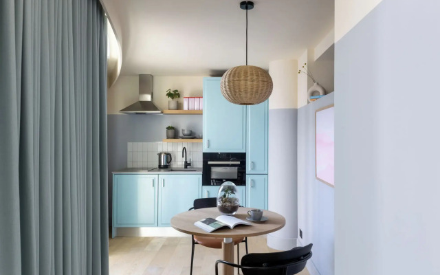 Bermonds Locke, Tower Bridge