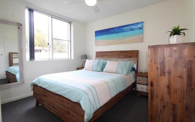 Main Break 1, 1 Main Street,